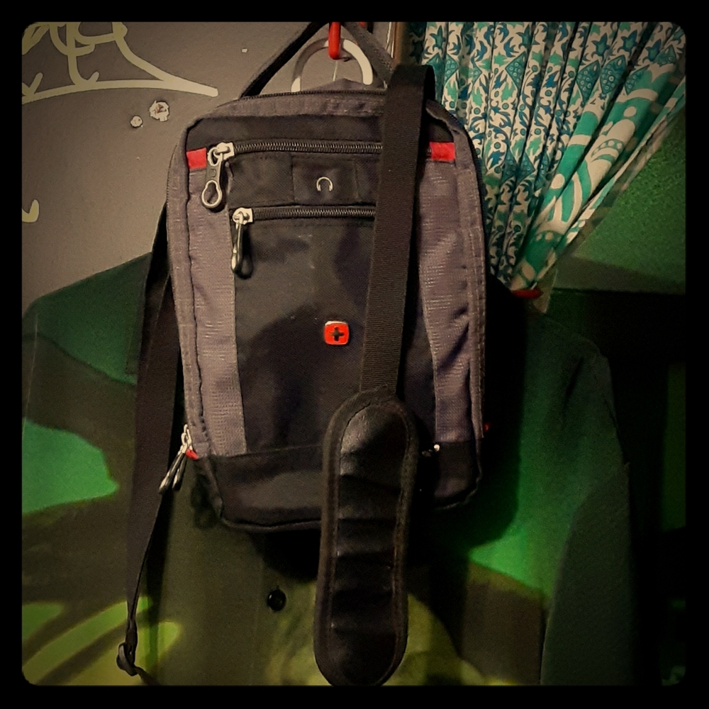 Swiss gear shoulder bag